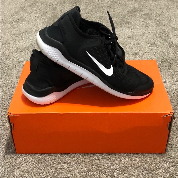 Nike Shoes - Nike Free RN shoes